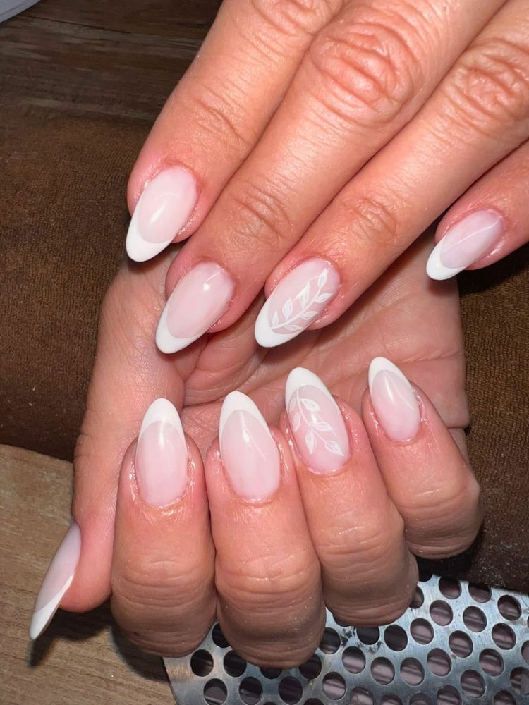 Onglerie, french blanche et nail art